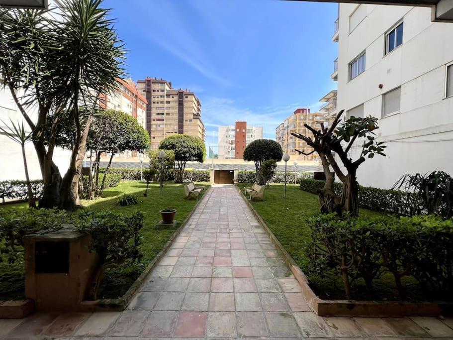 Lovely Family Apartment 2 Min. From The Beach Playa de Gandia Exteriör bild