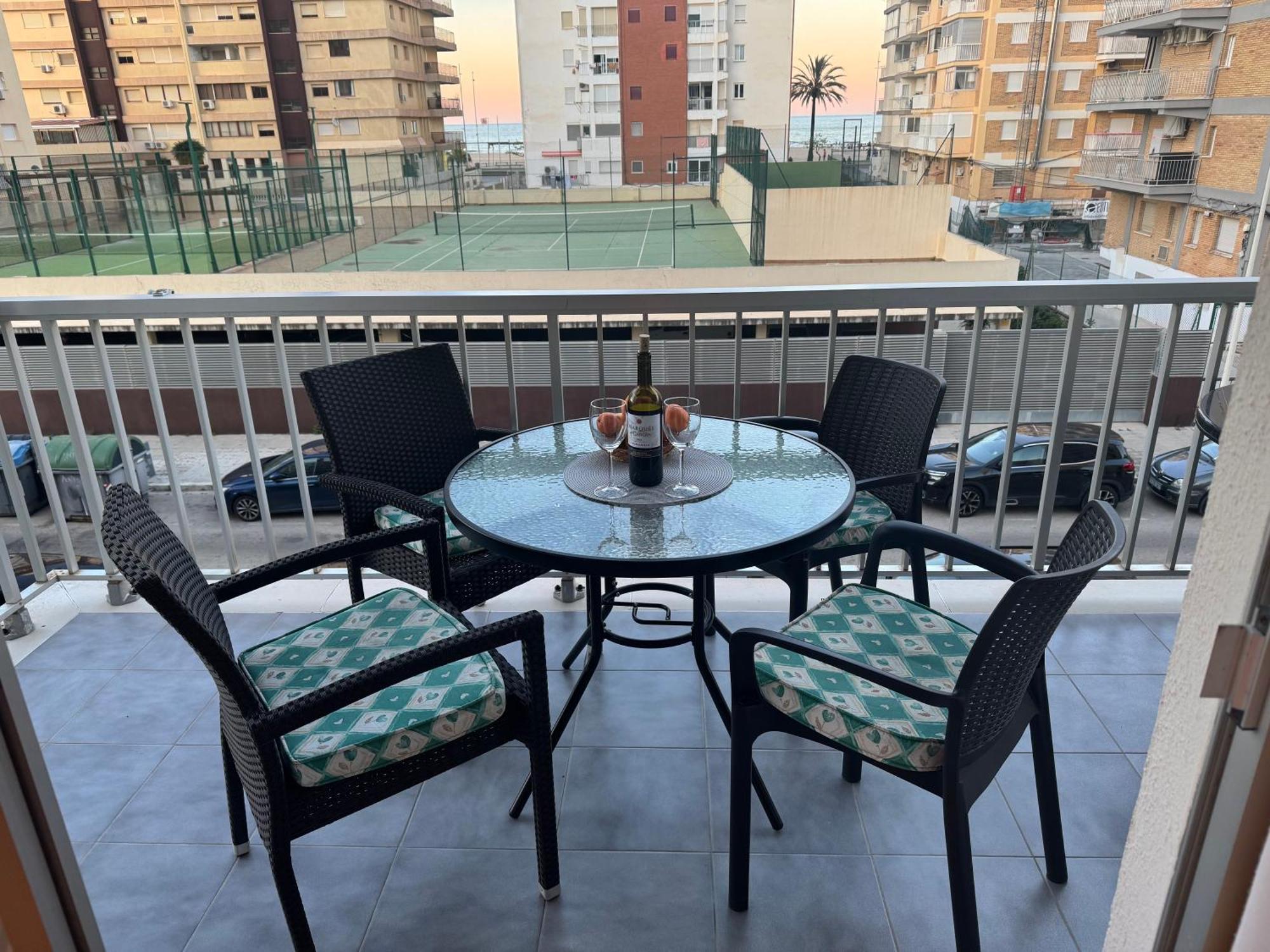 Lovely Family Apartment 2 Min. From The Beach Playa de Gandia Exteriör bild