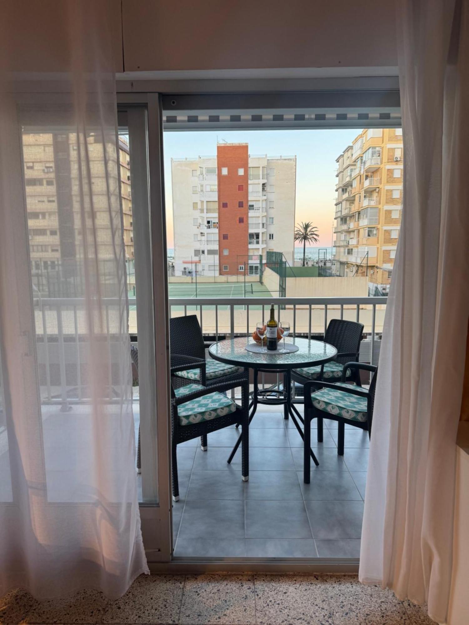 Lovely Family Apartment 2 Min. From The Beach Playa de Gandia Exteriör bild