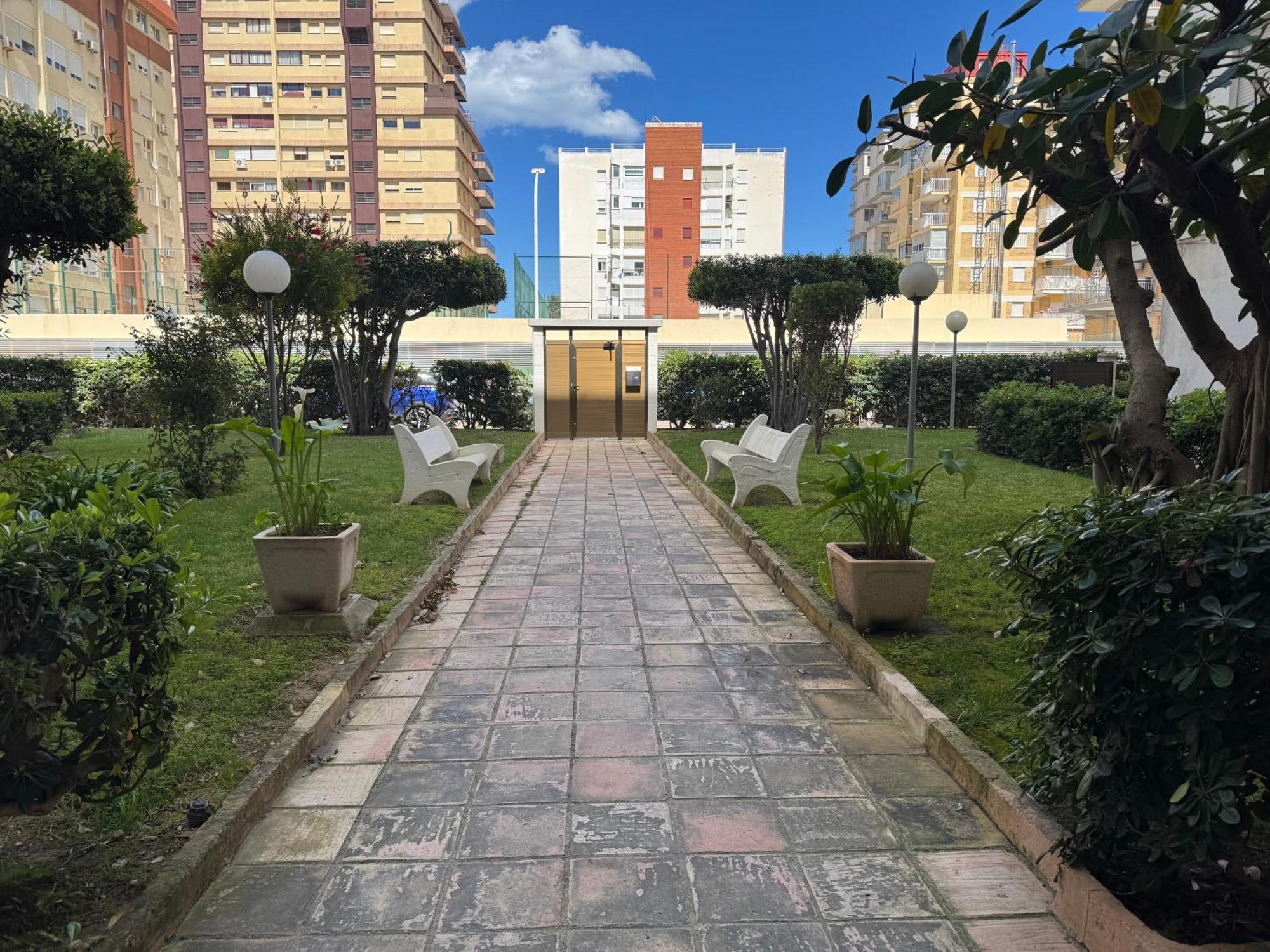 Lovely Family Apartment 2 Min. From The Beach Playa de Gandia Exteriör bild